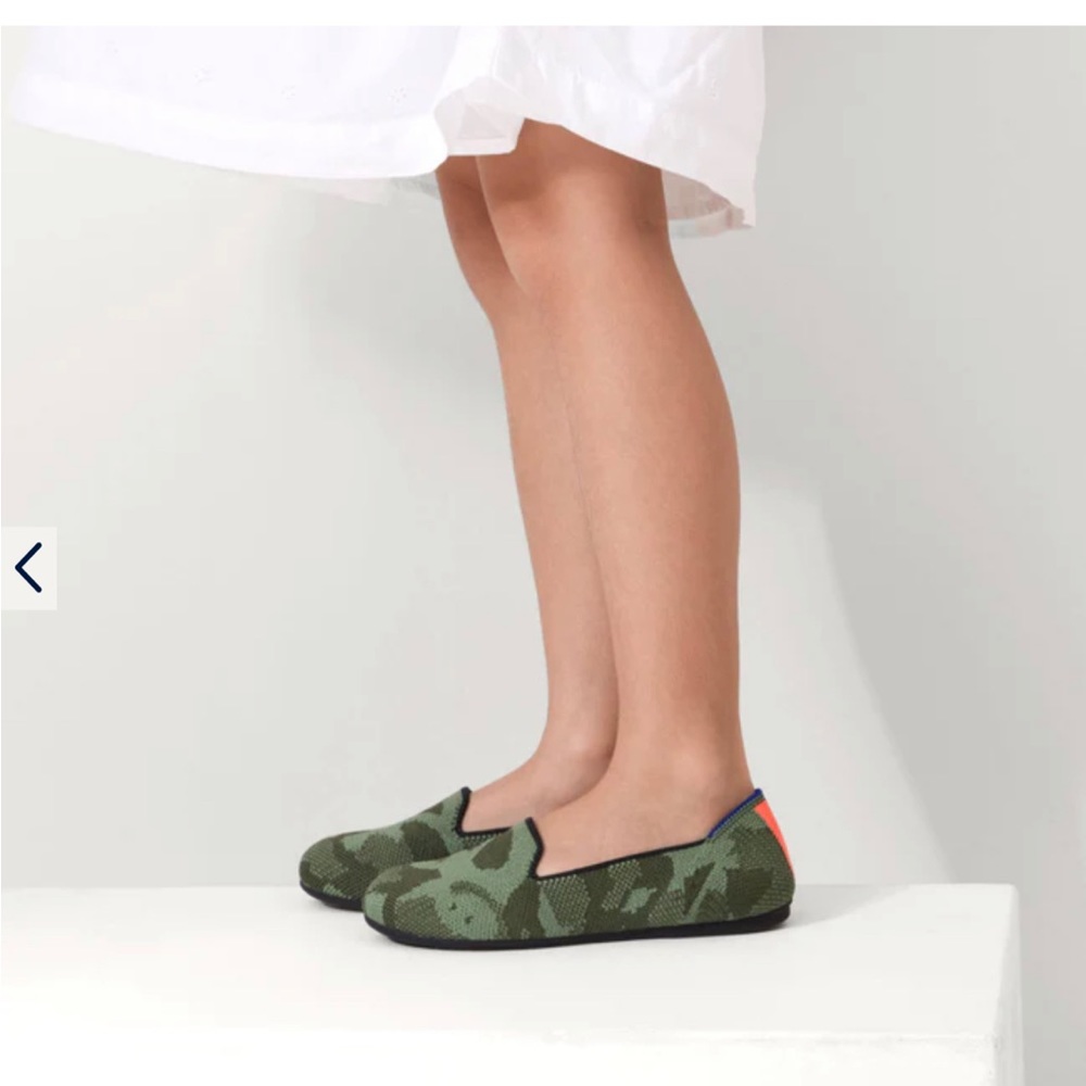 NEW IN BOX: Rothy’s: The Kids Loafer - Olive Camo - Size 2